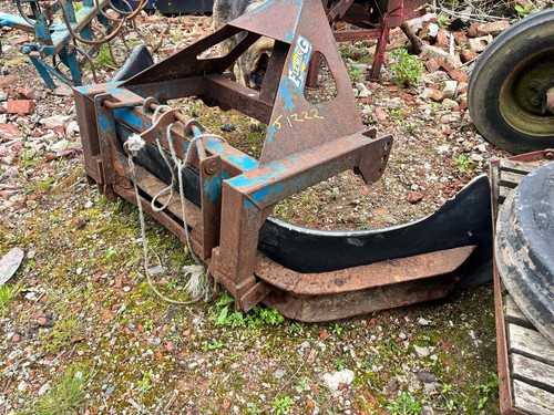 Muck scraper tractor point - scraper,