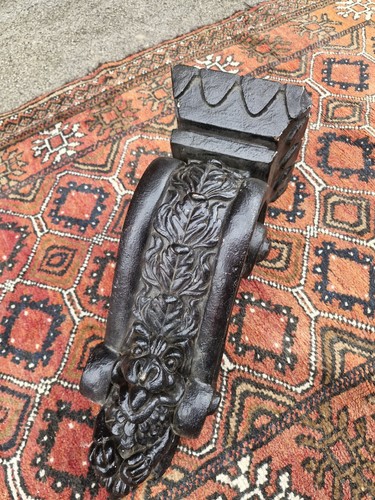 Large medieval style resin - large,