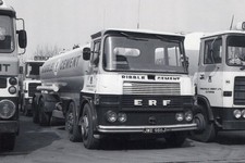 B/W PHOTO: RIBBLE CEMENT ERF 8 WHEEL BULK TANKER - JWE 986J