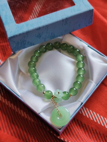 Jade green bracelet - green,