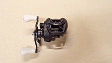 NEW - DAIWA CC-80 CASTING FISHING REEL - 7:5:1 GEAR RATIO - 5 BALL BEARING