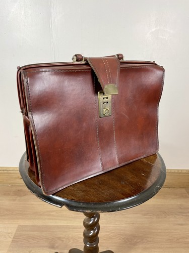 Vintage cheney doctors - bag,