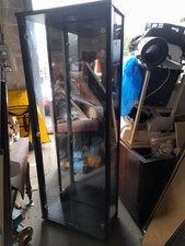  GLASS  MIRROWED TOWER