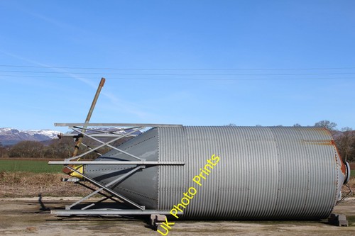 Photo grain silo near - photo, mains