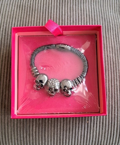 Bnwt butler wilson skull - bnwt,