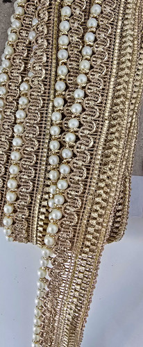 Gold and white lace beaded - 8m,