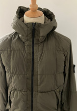 STONE ISLAND GARMENT DYED CRINKLE REPS NY DOWN JACKET HOOD GREEN MEDIUM