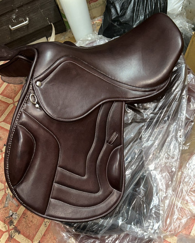 Leather close contact - close,