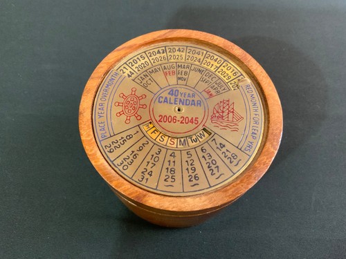 Vintage wooden and brass - wooden,