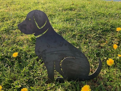 Labrador sitting metal dog - labrador,