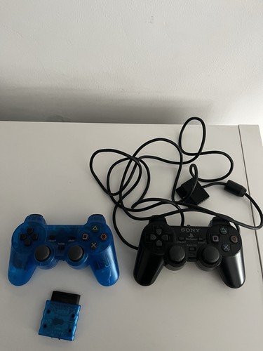 Playstation controllers - 2,