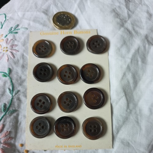 Lot 18mm vintage dark - 12,