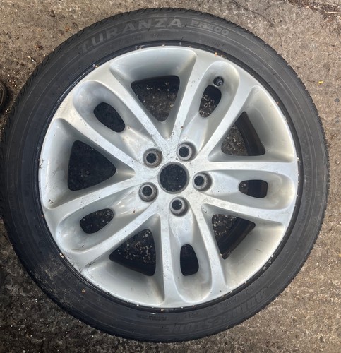 Jaguar alloy wheel with - x,