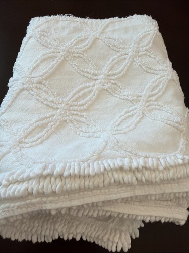 Vintage white candlewick - white,