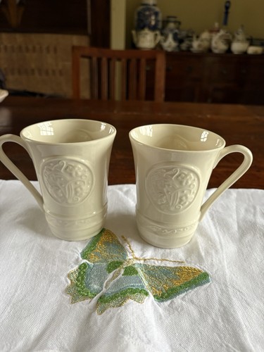 Pair belleek living ireland - belleek,