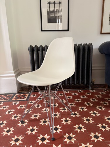 Genuine charles eames - x,