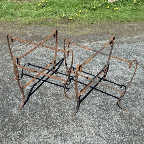 Pair vtg folding iron - vtg, garden