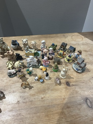 Miniature figurine collection - figurine,