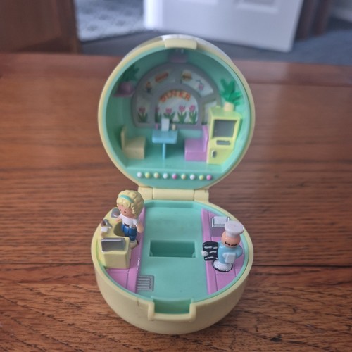 Polly pocket diner ring - polly, 50's