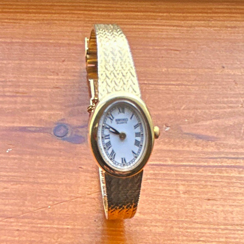Seiko quartz gold - quartz,