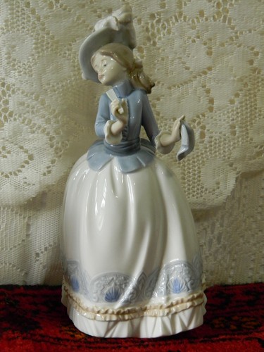 Lladro nao 1985 retired 469 - 1985,