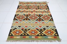 5x7 ft Hand Made Wool Kilim