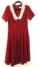 Ladies 1940s Style Dress
