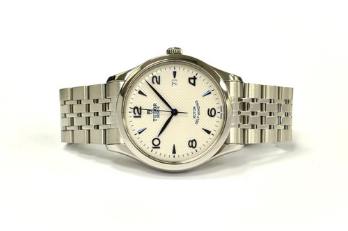Tudor 1926 91650 - , &