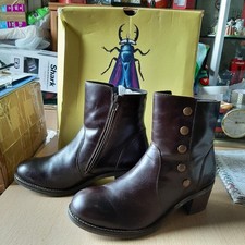 Fabulous Pair Of Fly London