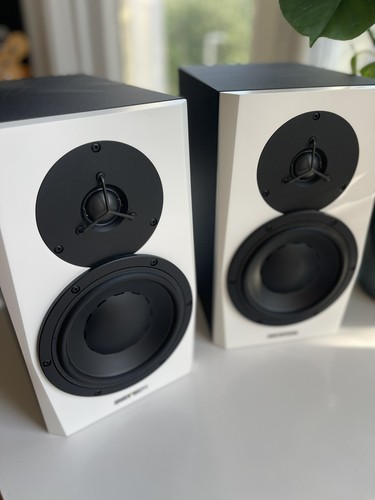 Dynaudio pro lyd - pro, 7"