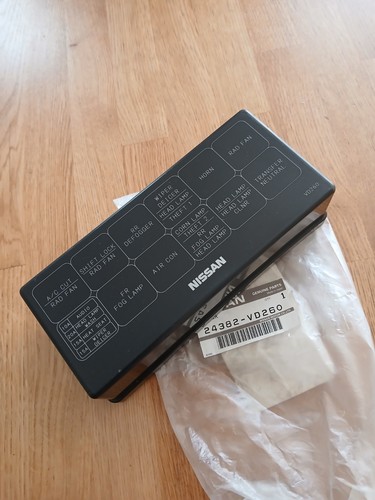 Nissan patrol y61 relay - gr, box