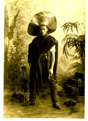 1910 photo man with handgun - 1910,