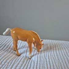 BESWICK PALOMINO FOAL GRAZING