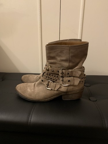 Russell bromley sand - russell,