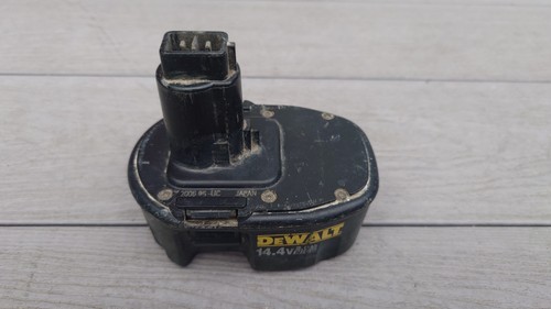 Dewalt de9091 0ah old - 2.0ah,