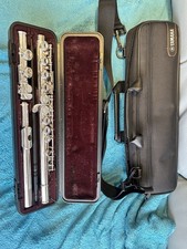 Yamaha flute YFL-211 r.152