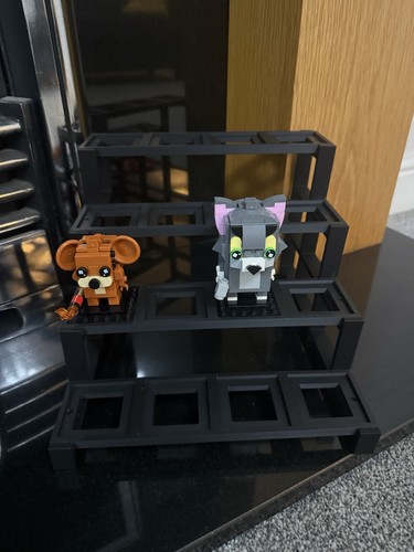 Lego brickheadz display stand - display,