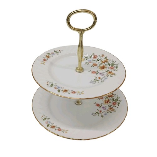 Royal kendal tier cake - 2,