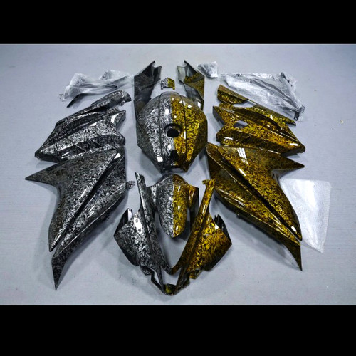 Gold black forged carbon - gold,