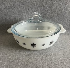 💜 Vintage JAJ Pyrex Gaiety