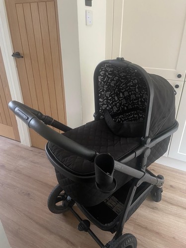 Cosatto pram black excellent - -,