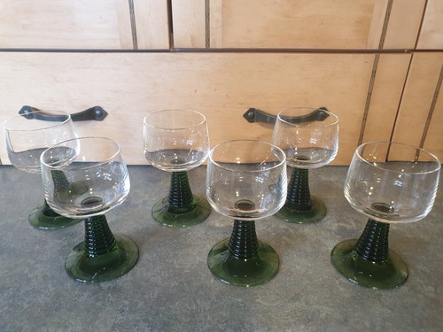 6 Green Beehive Stemmed Wine