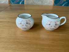 ARTHUR WOOD PIG BACK TO FRONT