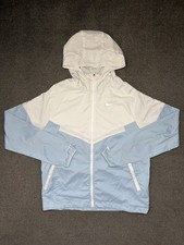 Size L Nike Miler Light