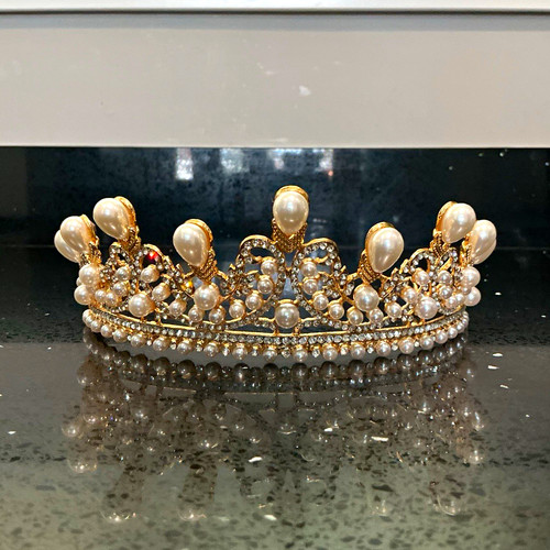Gold tone pearl rhinestone - gold,
