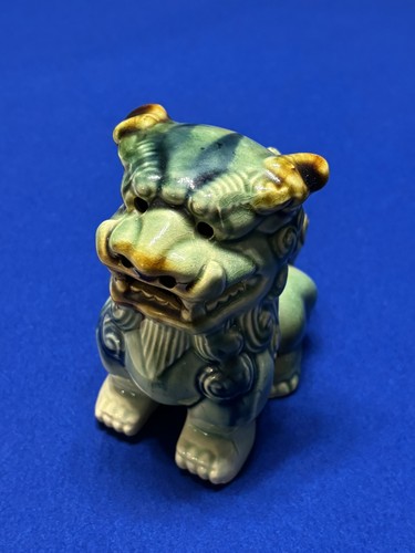 Vintage foo dog figurine - dog,