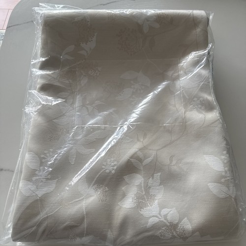 Branded chinoiserie eyelet - branded,