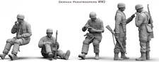WW2 German Paratroopers x 5  -