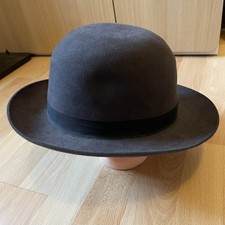 Austin Reed For Christie’s