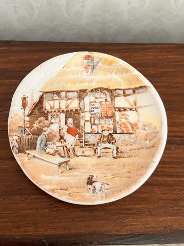Dolls house scale - dolls,